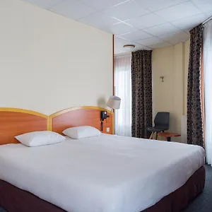 Kyriad 3* Lamballe